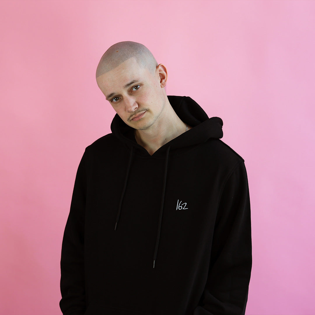 162 Hoodie Black