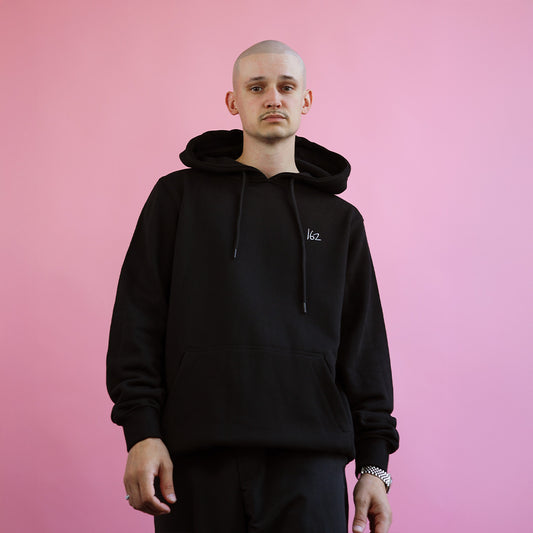 162 Hoodie Black